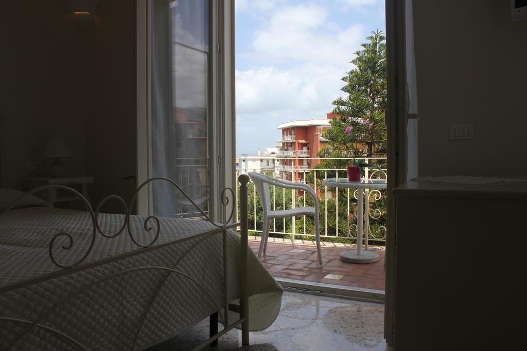 B&B Il Giglio Bianco Sorrento Exteriör bild