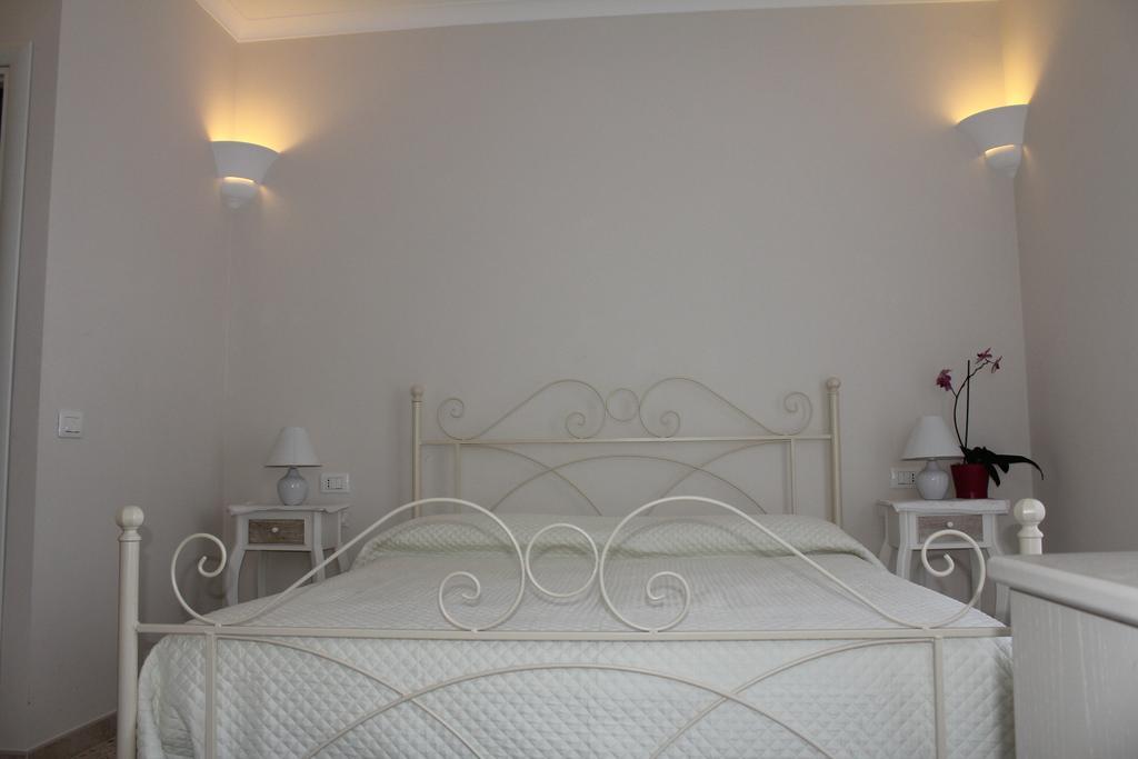 B&B Il Giglio Bianco Sorrento Rum bild
